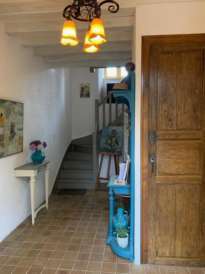 Isigny-le-BuatLe Petit Manoir住宿加早餐旅馆 外观 照片