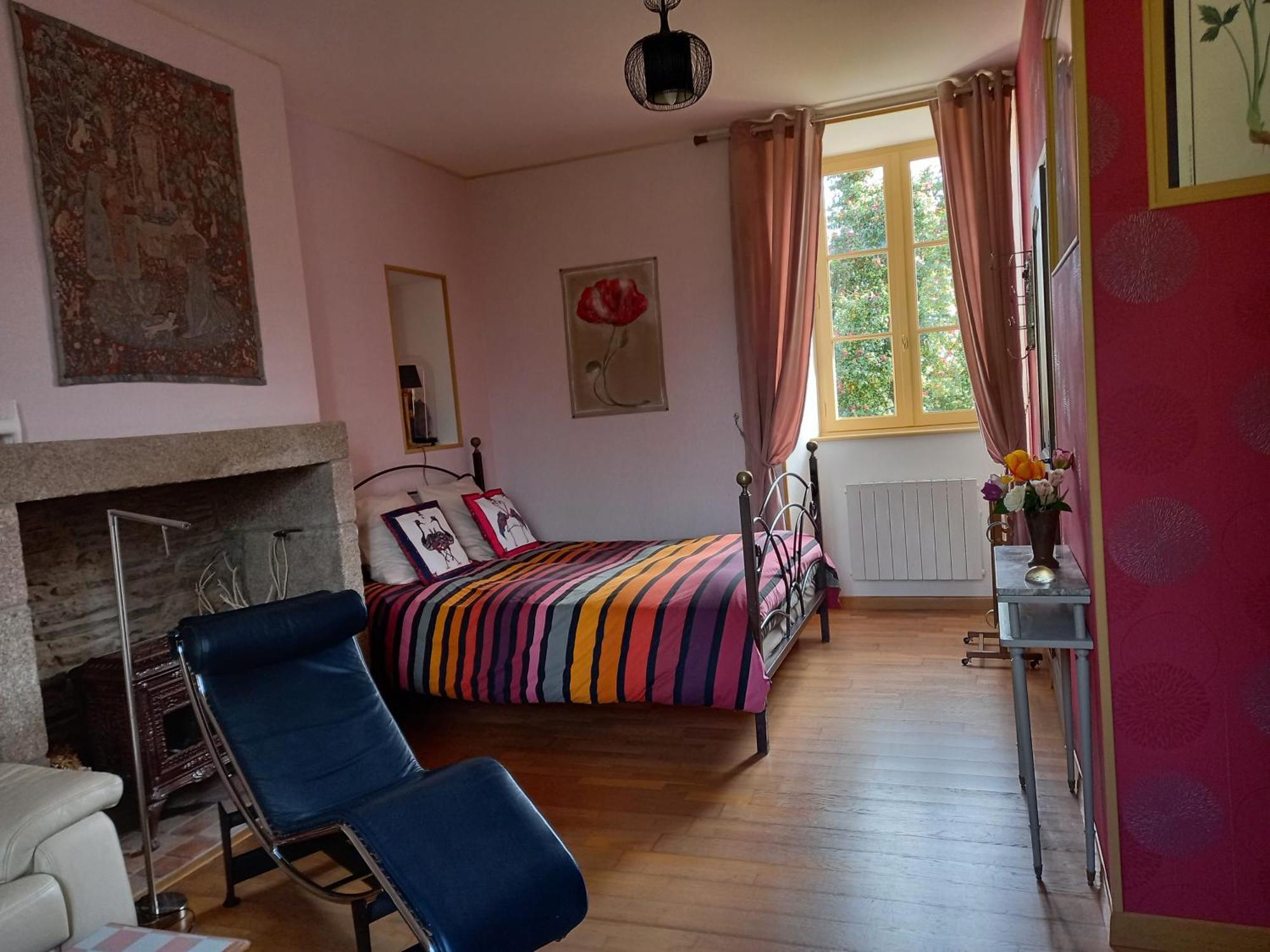 Isigny-le-BuatLe Petit Manoir住宿加早餐旅馆 外观 照片