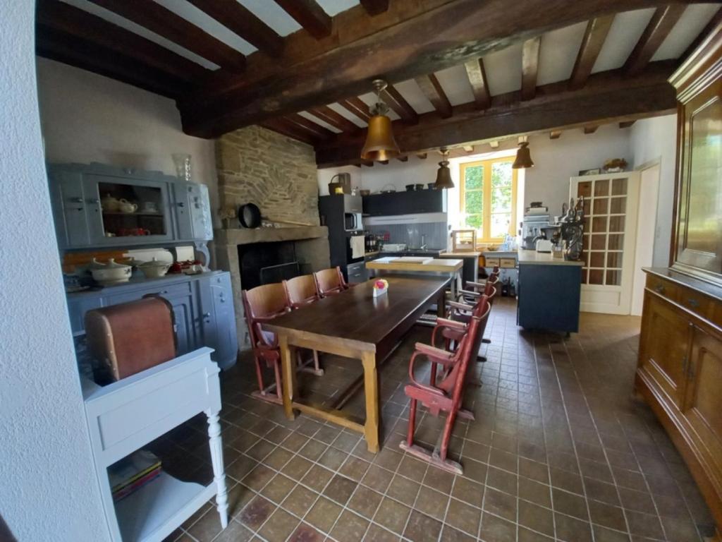 Isigny-le-BuatLe Petit Manoir住宿加早餐旅馆 外观 照片